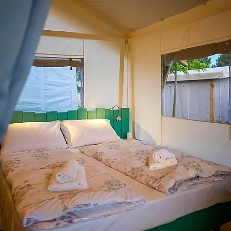 Mobile Homes Santa Marina, Lanterna 5*