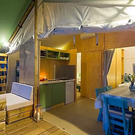 Hotel Mobile Homes Santa Marina, Lanterna 5*