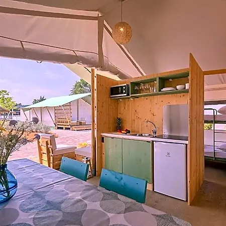 Mobile Homes Santa Marina, Lanterna 5*