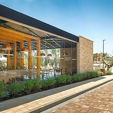 Mobile Homes Santa Marina, Lanterna 5*