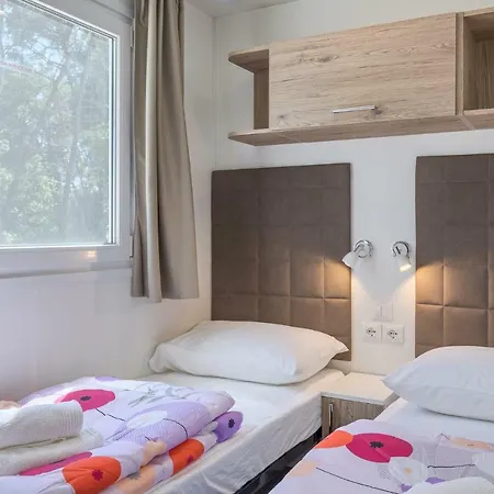 Mobile Homes Santa Marina, Lanterna Parco vacanze 5*