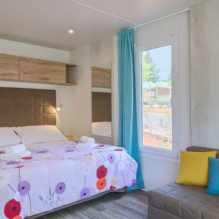 Parco vacanze Mobile Homes Santa Marina, Lanterna