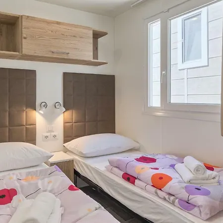 Parco vacanze Mobile Homes Santa Marina, Lanterna