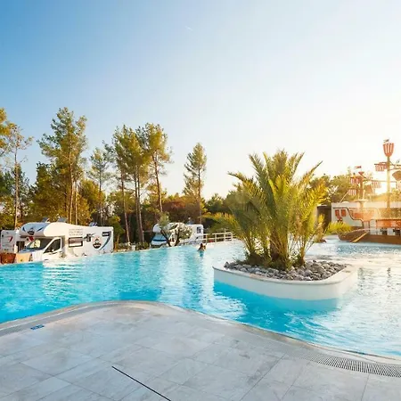 Mobile Homes Santa Marina, Lanterna База відпочинку Tar-Vabriga