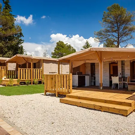 Mobile Homes Santa Marina, Lanterna Тар