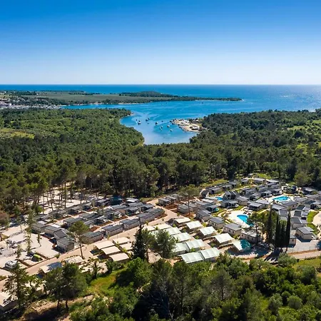 Mobile Homes Santa Marina, Lanterna 5* Тар
